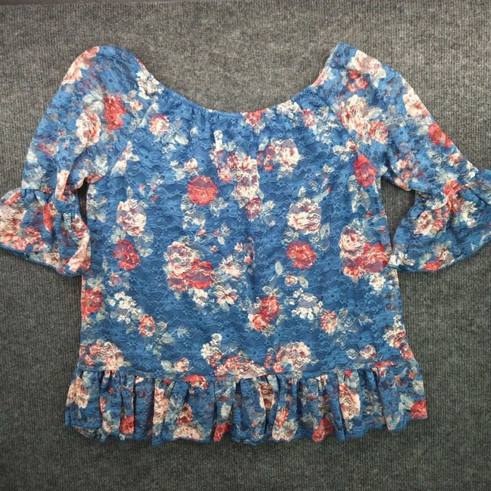 Almost Famous Womens Medium Blue Floral Lace Ruffle Bell Sleeve‎ Boho Peplum Top
